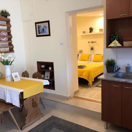 Milla Apartman เซนเทนแดร ภายนอก รูปภาพ